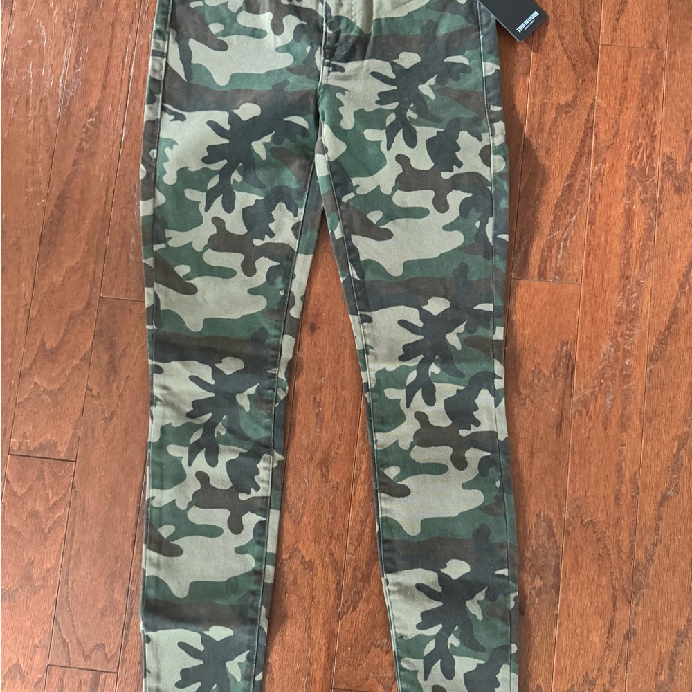 New women’s True Religion Camouflage Jennie Mid Rise Skinny Pants 26